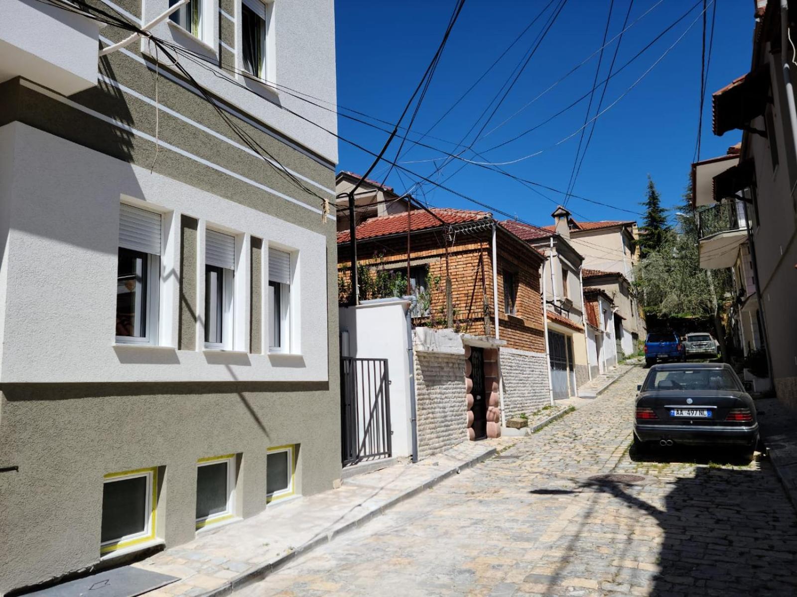 Travelers' Korca Home Luaran gambar