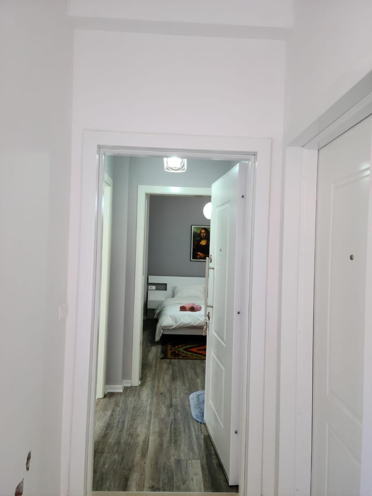 Travelers' Korca Home Luaran gambar