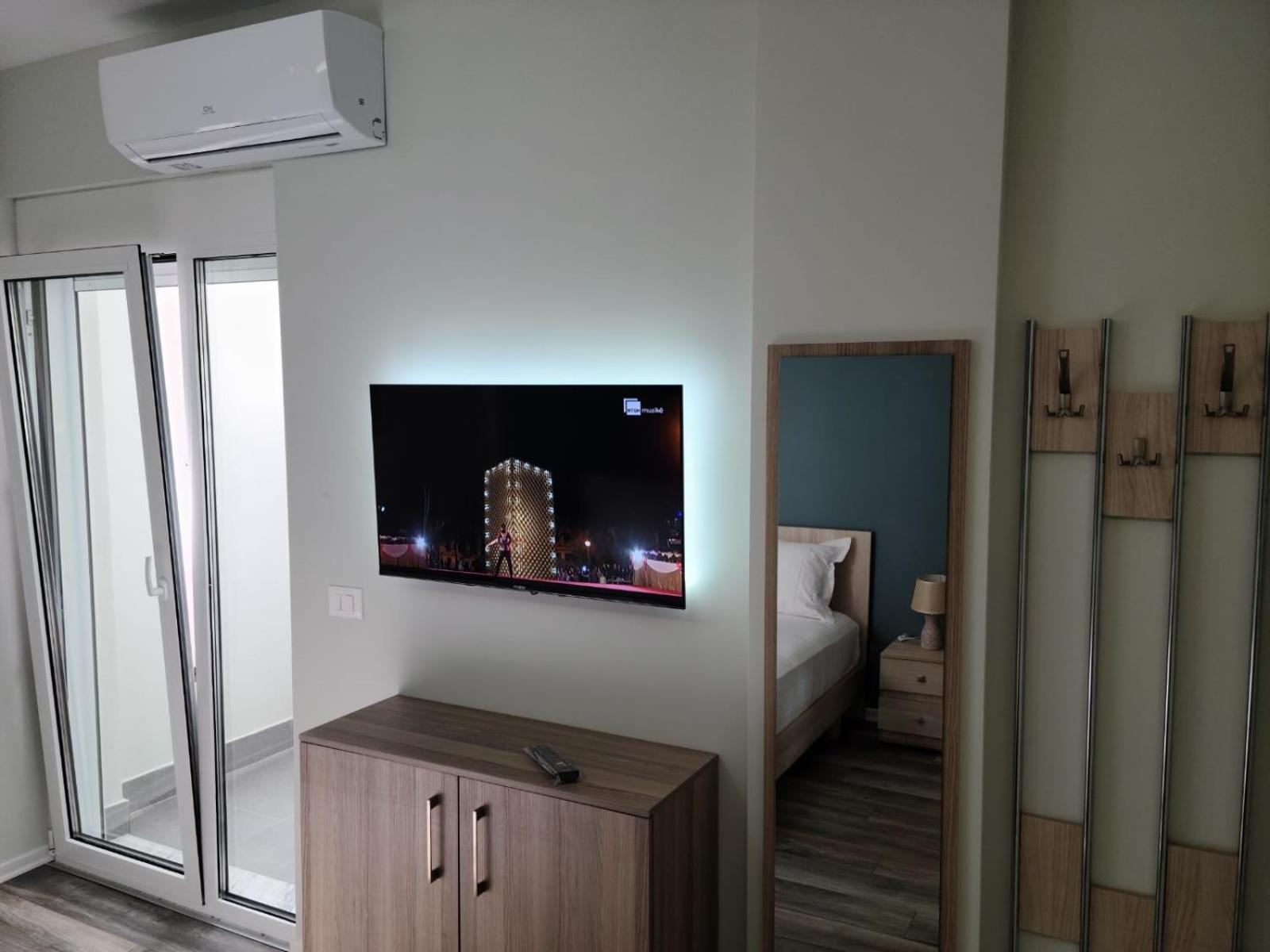 Travelers' Korca Home Luaran gambar