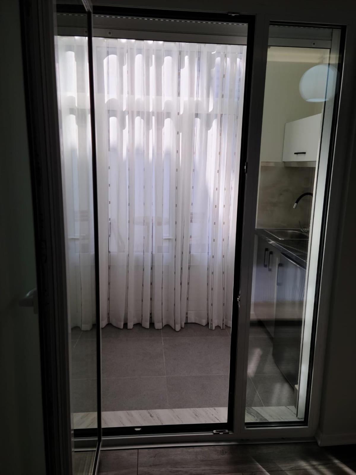 Travelers' Korca Home Luaran gambar