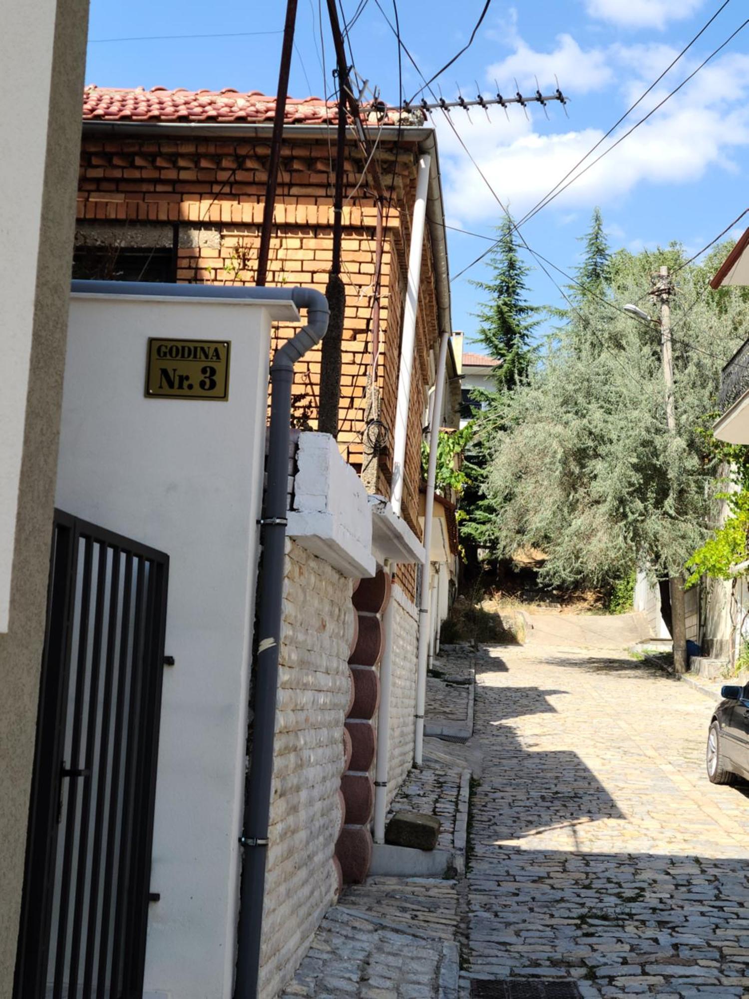 Travelers' Korca Home Luaran gambar