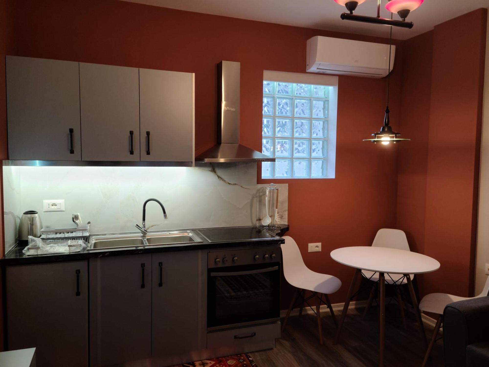 Travelers' Korca Home Luaran gambar